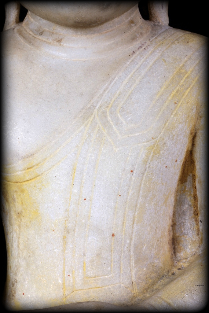 Extremely Rare 17C Alabaster Sitting Crowned Ava Buddha #DW016